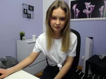 lucy_marshman  female  webcam