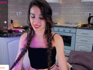 female cam girl loveer__alisa image #2019350