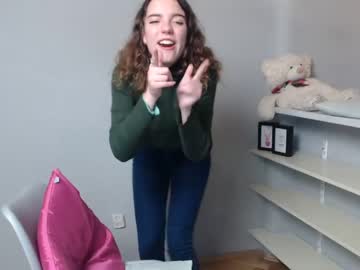 female cam girl milenk_a image #3192523