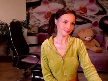 female cam girl jennycutey image #3104080
