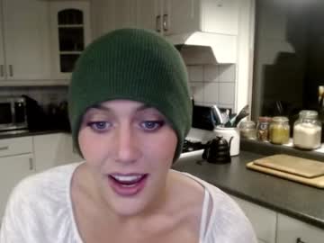 female cam girl bambis_honeypot image #1056931