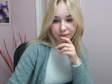 female cam girl lila_page image #1087156