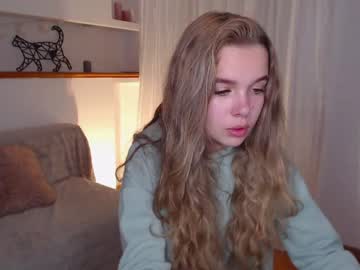 little_kittty_  female  webcam