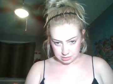 daisyblaze444  female  webcam