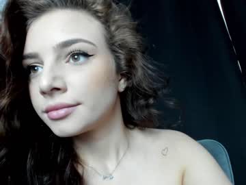 female cam girl 9harlotte99 image #3805442