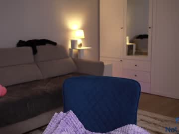 female cam girl _blackbee_ image #2941891