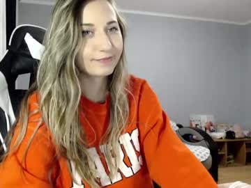 female cam girl vibezgirl image #163221