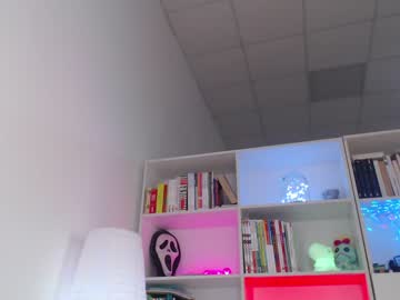 female cam girl motorboat_me image #3827922