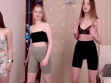 female cam couple sweet_wekeed image #832175