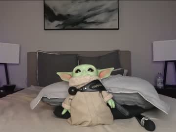 female cam couple ari_lovexo image #2520550