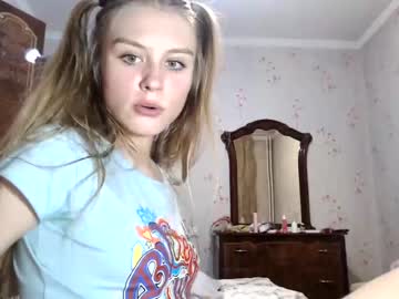 female cam couple ellie_mcqueen image #1864849