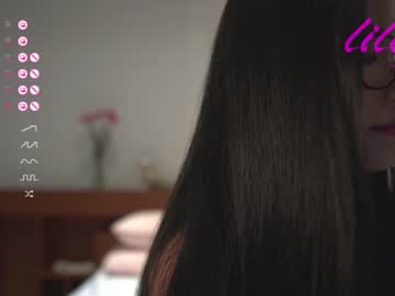 female cam girl _lillilly_ image #2859083