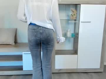 female cam girl whitneyfarro image #4014983