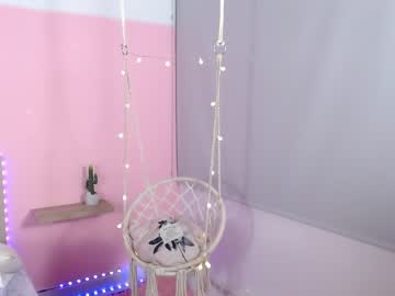 female cam girl little_effy18 image #1399909