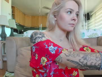 female cam girl honey_sunshine image #2325866