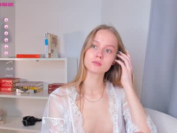 female cam girl tinaaarpp image #2396125