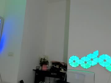 female cam girl hotfallingdevil image #3169541