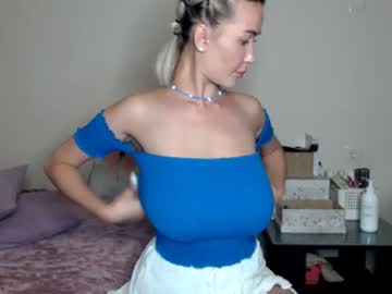 female cam girl hugetittiesgerda image #1872517