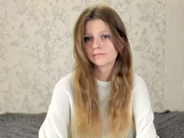 female cam girl alainaestrada image #3960492