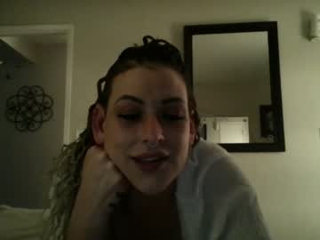 bessentialb  female  webcam