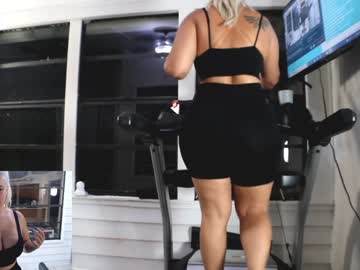 female cam girl milavalentinax image #1637839