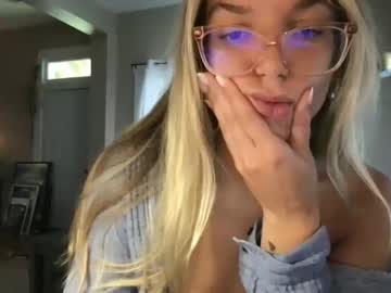 female cam girl glittersprinkle image #2360550