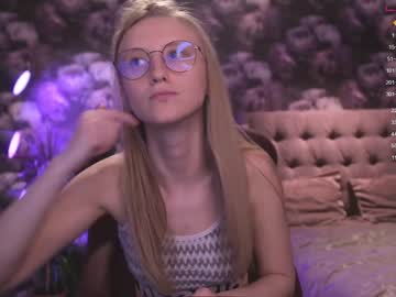 female cam girl angeellina image #1759750