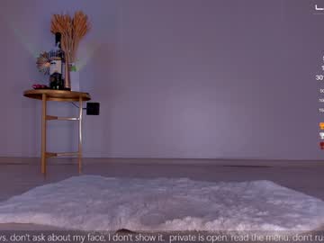female cam girl megan_foxxx15 image #3165383