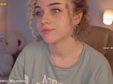 female cam girl mia_milagros image #3346725