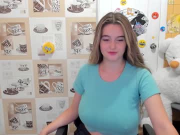 female cam girl emmika_ image #2316244
