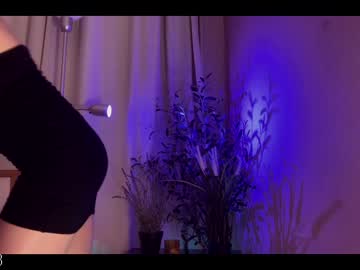 female cam girl dark69roses image #2139718