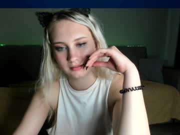 female cam girl kateline_ image #2169618