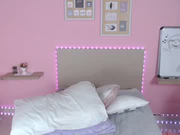 female cam girl little_effy18 image #639420