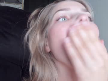 female cam girl lilu_hart image #1695597