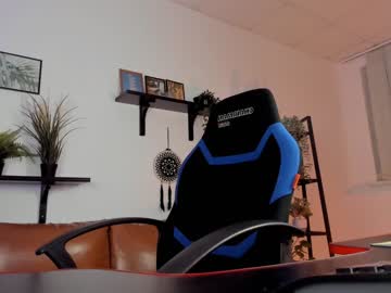 female cam girl save_the_qween image #3975317