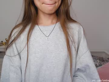 female cam girl ambertan1 image #710646