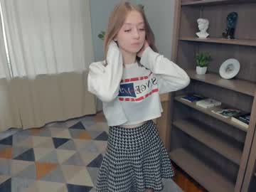 female cam girl summer_bird image #3930215