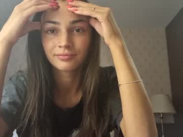 female cam girl toocutetohandle image #2570007