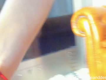 female cam couple cuteanddesesperate image #1666332