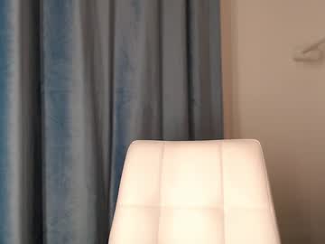 female cam girl small_blondee image #1061211