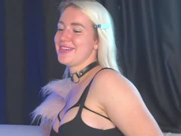 female cam girl xtina__ image #3118901