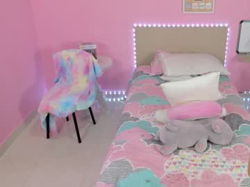 female cam girl little_effy18 image #2161088