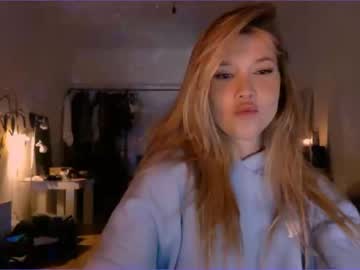 female cam girl bitter_moon image #3367303
