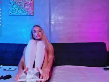 female cam couple slemgem image #2346670