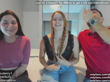 female cam couple barbarasexappel image #1377616