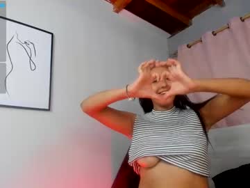 female cam girl saraycute_ image #3933166
