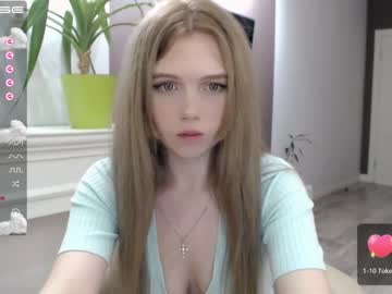 female cam girl small_blondee image #2097567