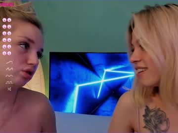 female cam couple huntertiana image #2022153