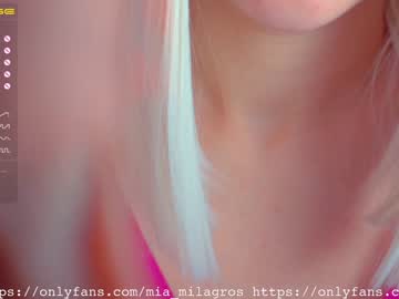 female cam girl mia_milagros image #747832