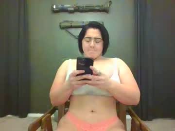 maggiemay44  female  webcam